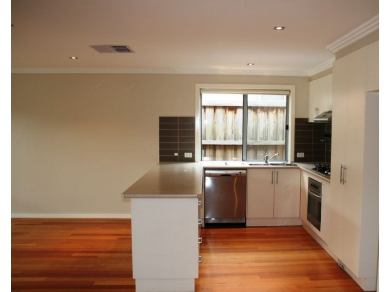 24 Tallis Grove, Doreen VIC 3754