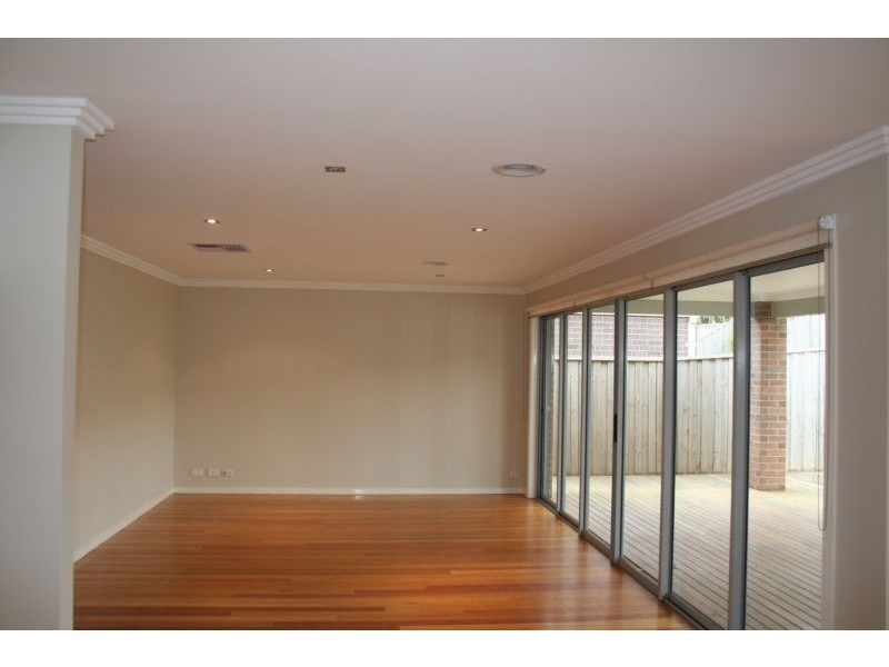 24 Tallis Grove, Doreen VIC 3754