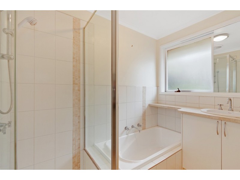 21 Meander Road, Hurstbridge VIC 3099