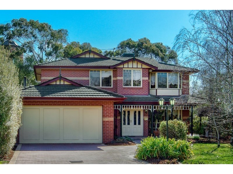 8 Yellow Gum Rise, Greensborough VIC 3088