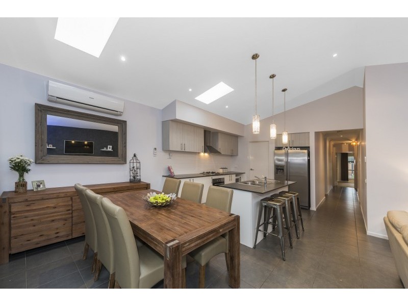 17 Twist Walk, Doreen VIC 3754