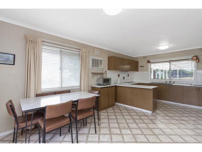 23 Koolkuna Ave, Doncaster VIC 3108