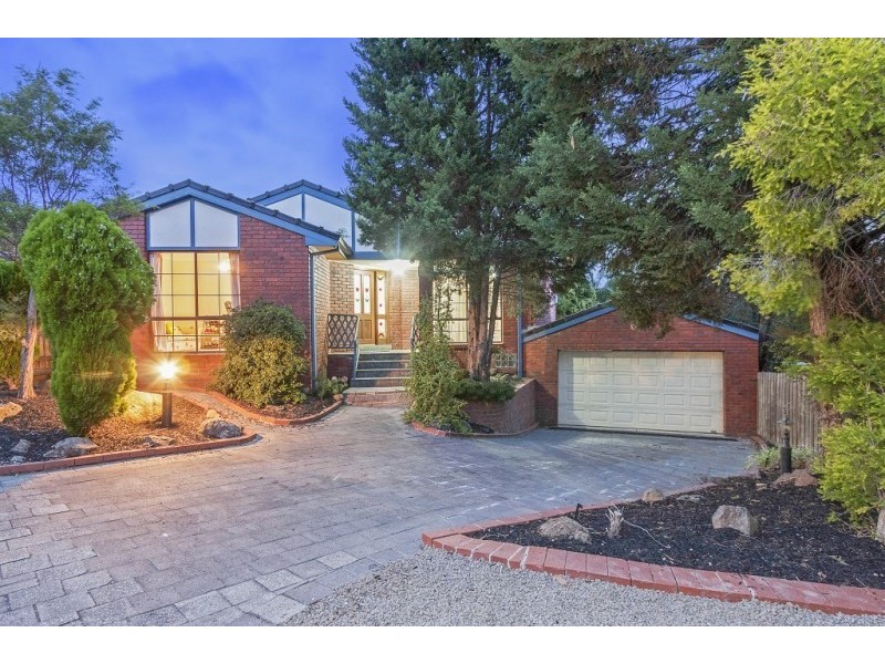 29 Stonnington Drive, Watsonia North VIC 3087