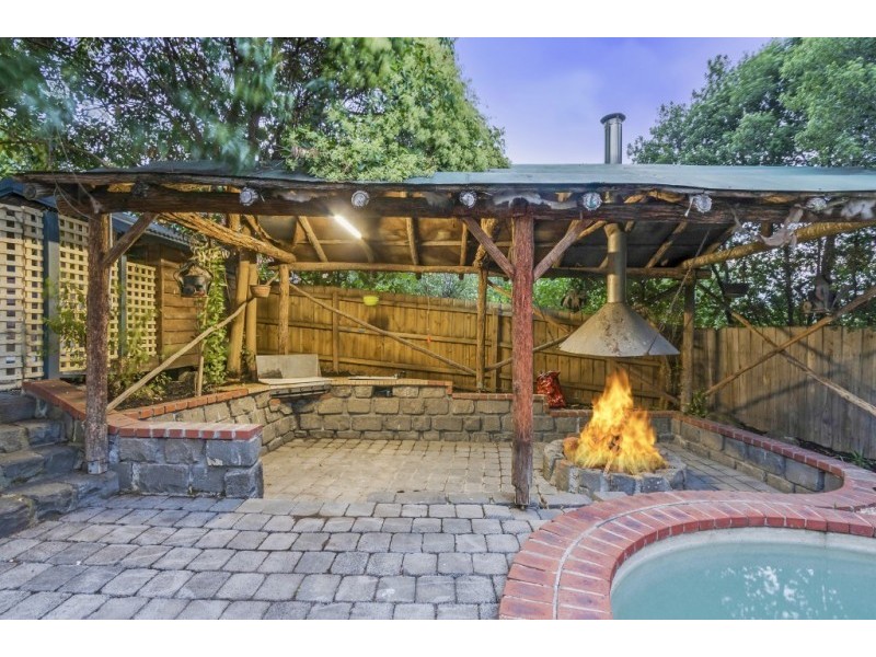 29 Stonnington Drive, Watsonia North VIC 3087