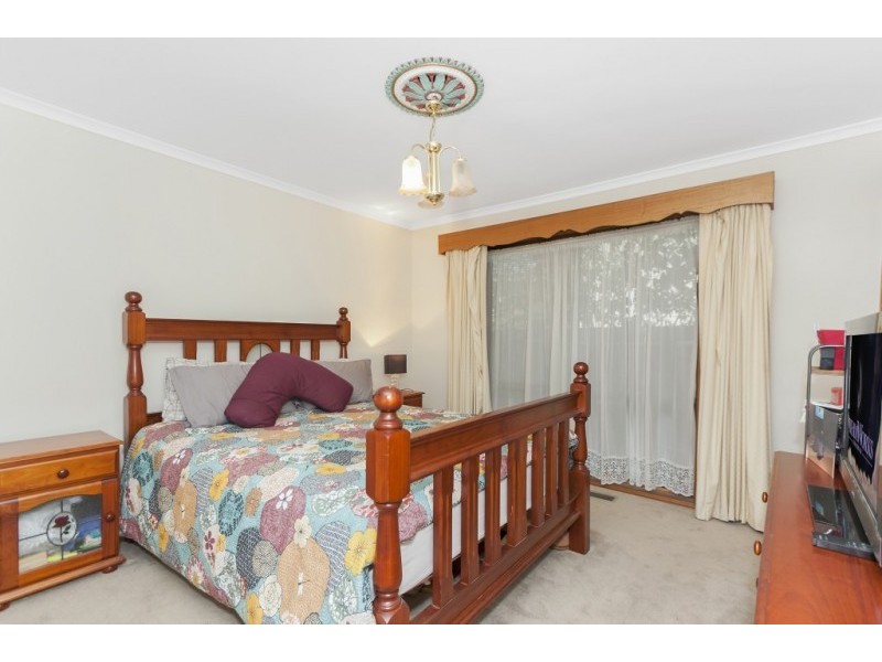 29 Stonnington Drive, Watsonia North VIC 3087