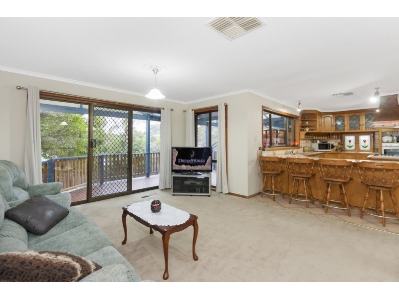 29 Stonnington Drive, Watsonia North VIC 3087
