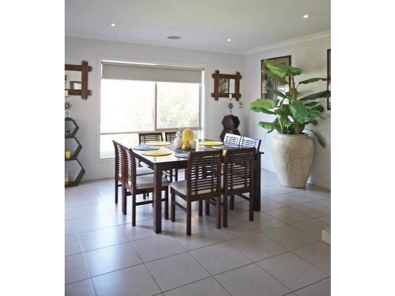 4 Lexington Ave, Doreen VIC 3754