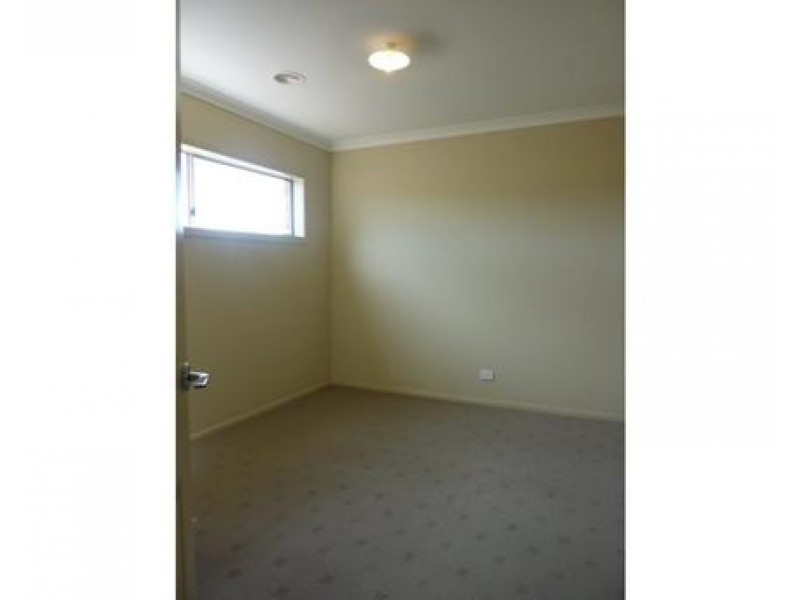 8 Croft Street, Mernda VIC 3754