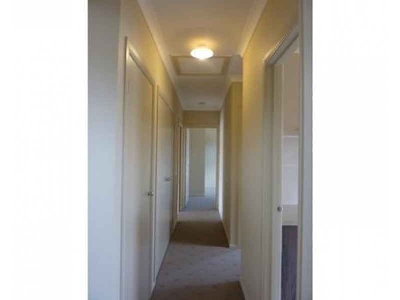 8 Croft Street, Mernda VIC 3754