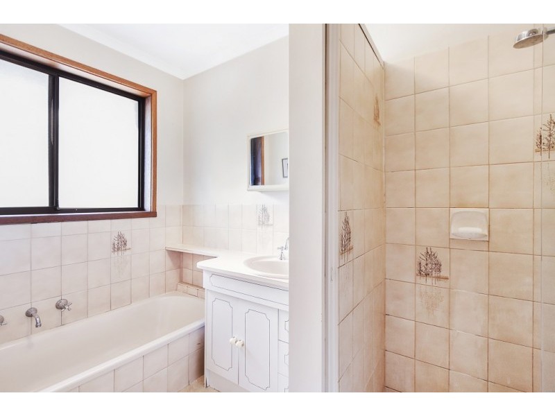 1/90 Cowin Street, Diamond Creek VIC 3089