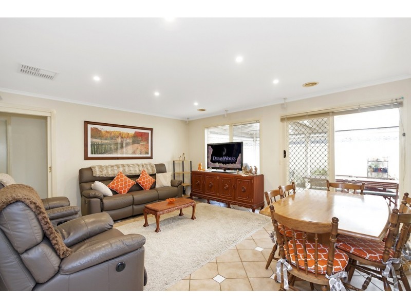 15 St James Court, Watsonia VIC 3087