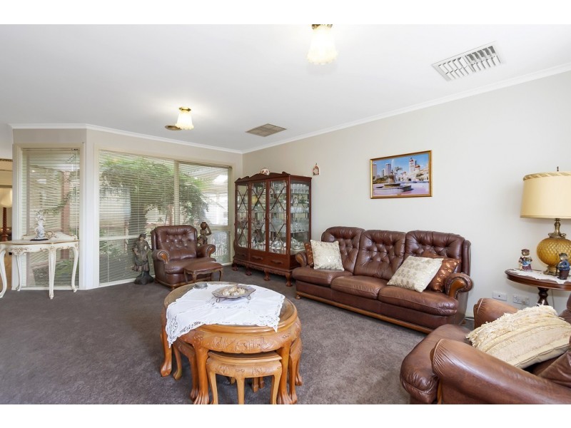 15 St James Court, Watsonia VIC 3087