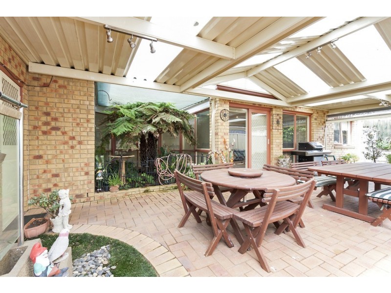 15 St James Court, Watsonia VIC 3087