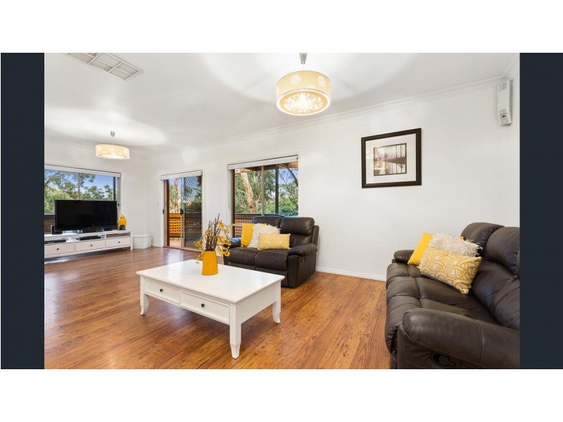 2/18 Wattle Ave, Montmorency VIC 3094