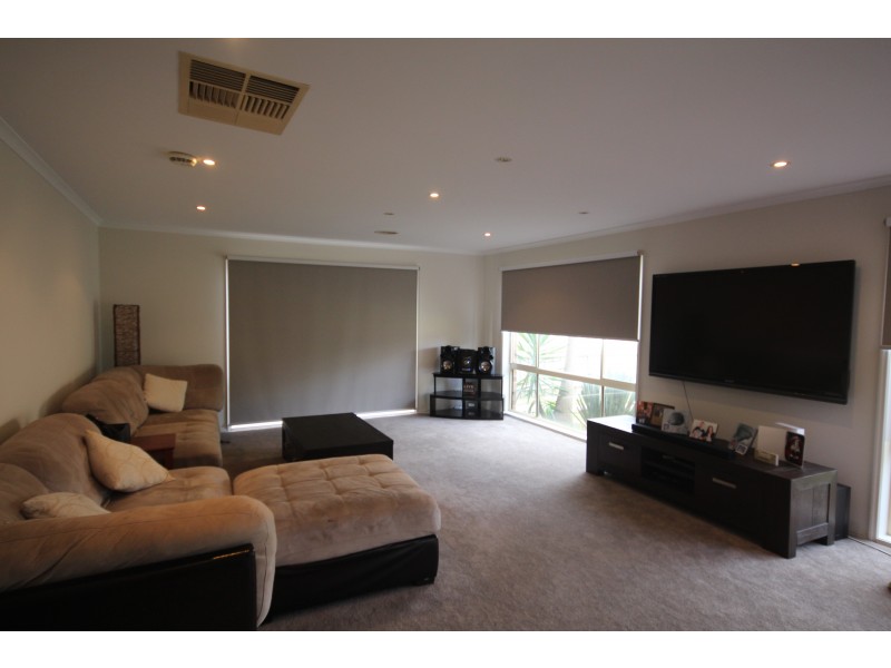 34 Old Plenty Road, South Morang VIC 3752