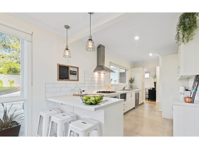 7 Looker Road, Montmorency VIC 3094