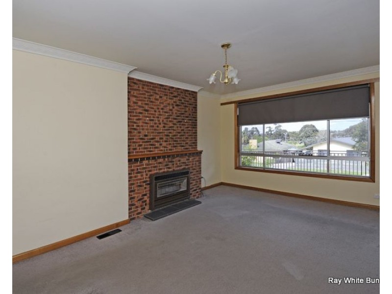 26 Cooinda Cres, Watsonia VIC 3087