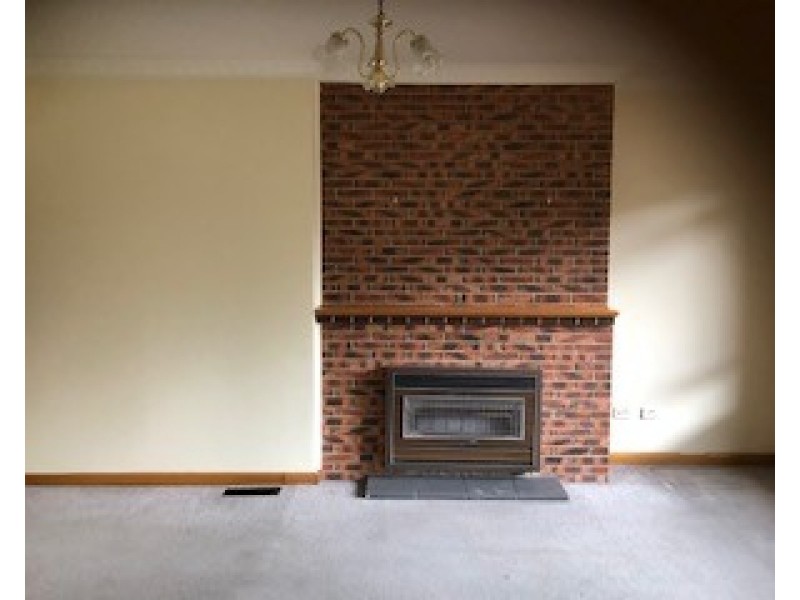 26 Cooinda Cres, Watsonia VIC 3087