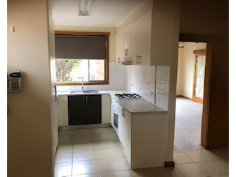 26 Cooinda Cres, Watsonia VIC 3087