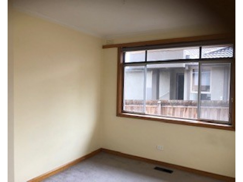 26 Cooinda Cres, Watsonia VIC 3087