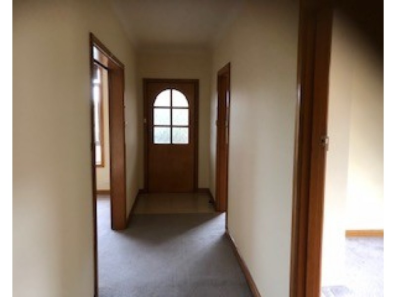 26 Cooinda Cres, Watsonia VIC 3087