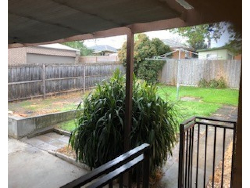 26 Cooinda Cres, Watsonia VIC 3087