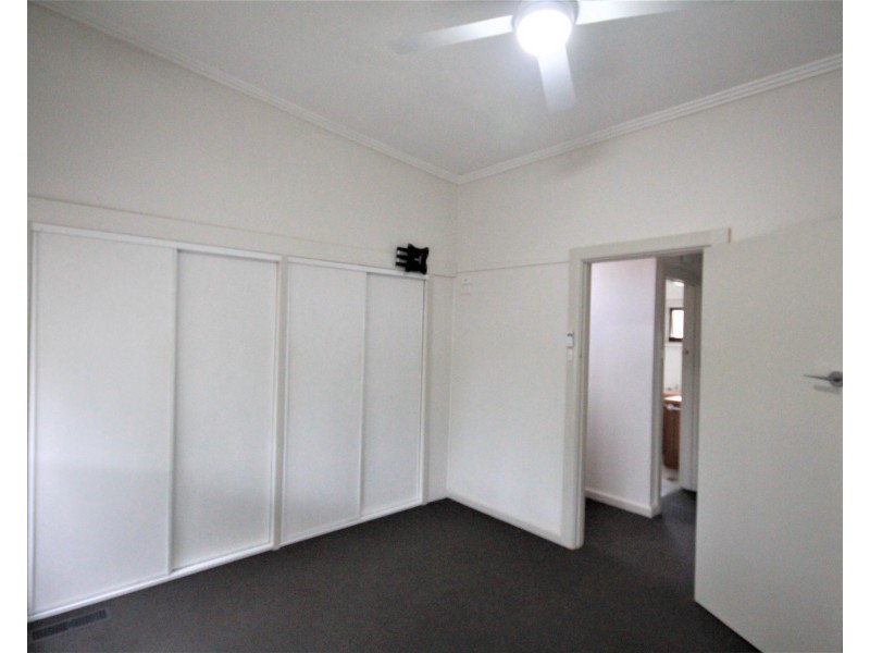 1 De Blonay Cres, Greensborough VIC 3088