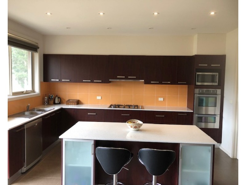 23 LUSCOMBE DRIVE, Diamond Creek VIC 3089