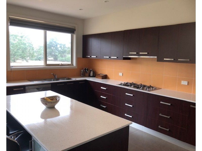 23 LUSCOMBE DRIVE, Diamond Creek VIC 3089