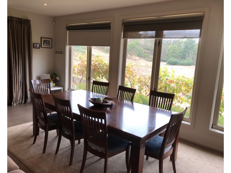 23 LUSCOMBE DRIVE, Diamond Creek VIC 3089