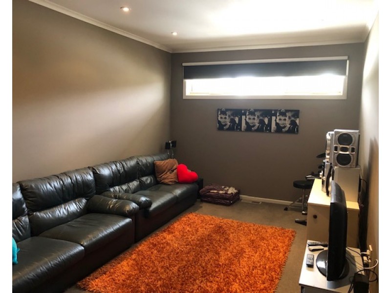 23 LUSCOMBE DRIVE, Diamond Creek VIC 3089