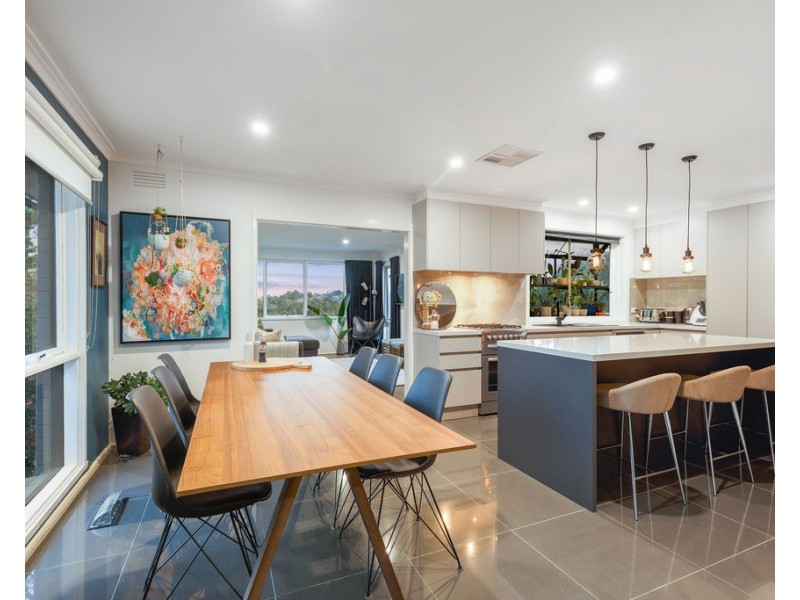 11 Fairview Crescent, Diamond Creek VIC 3089