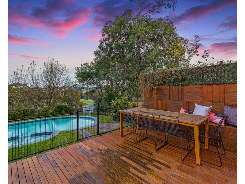 11 Fairview Crescent, Diamond Creek VIC 3089