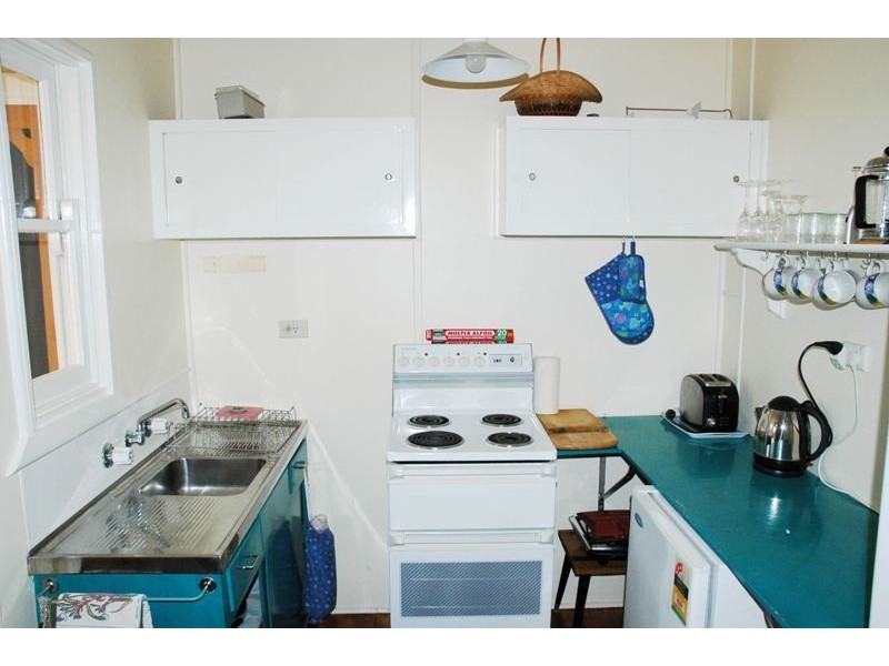12 Rose Street, Hyams Beach NSW 2540