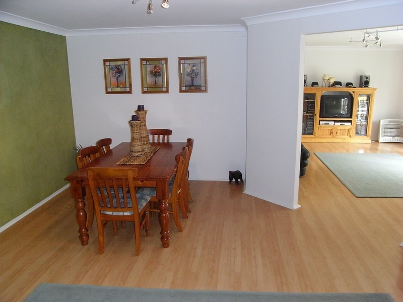 8 Carver Court, St Georges Basin NSW 2540