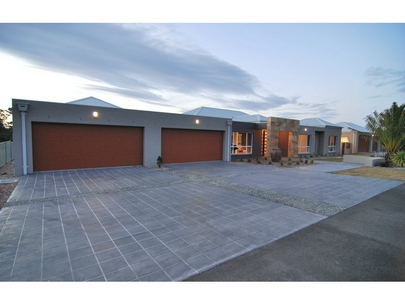 1413 Naval College Road, Vincentia NSW 2540
