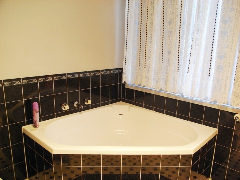 4 Anson Street, Sanctuary Point NSW 2540
