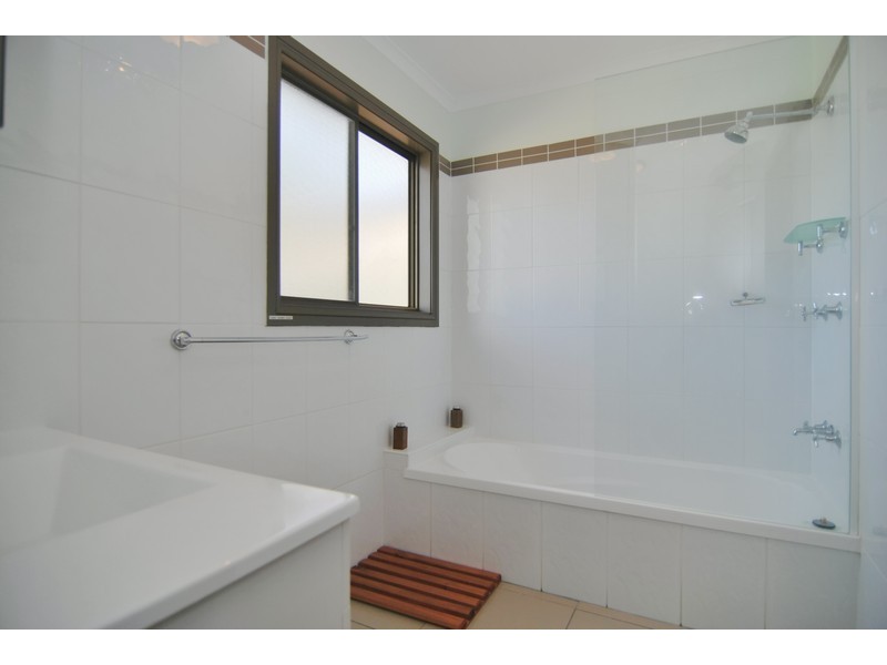 21 Macleans Point Road, Sanctuary Point NSW 2540