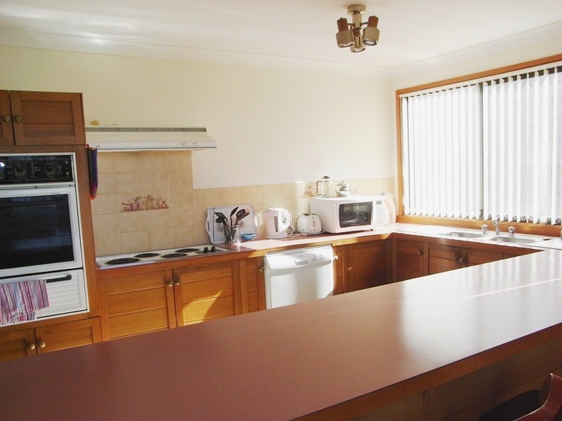 64 Plantation Point Parade, Vincentia NSW 2540