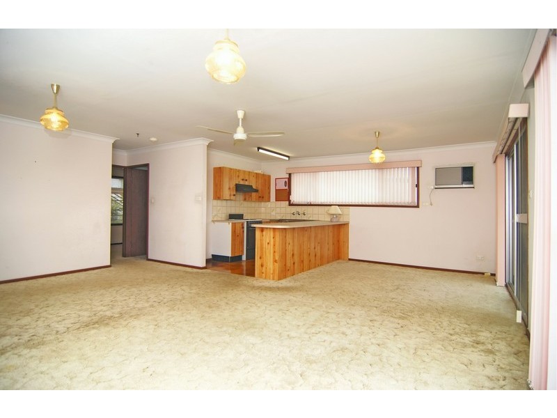 16 Caulfield Parade, Old Erowal Bay NSW 2540