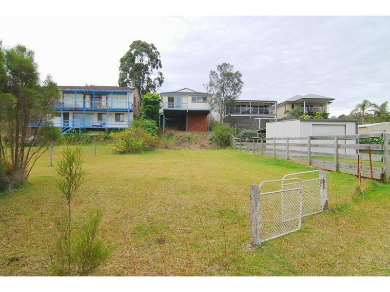 16 Caulfield Parade, Old Erowal Bay NSW 2540