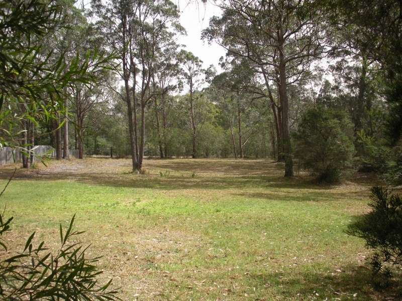 10 Linnane Street, Falls Creek NSW 2540