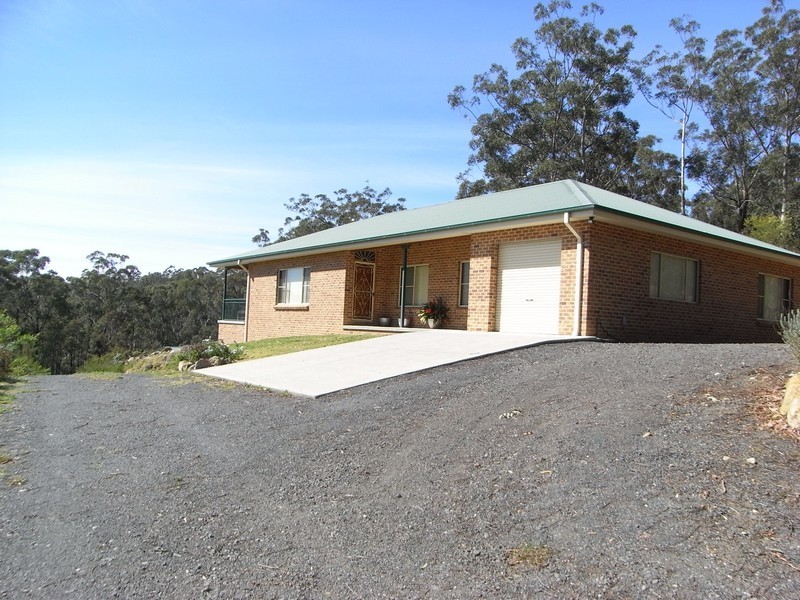 18 Mcarthur Drive, Falls Creek NSW 2540