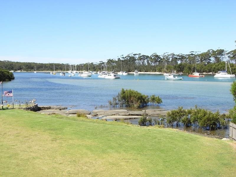 1/15 Wood Crs, Huskisson NSW 2540