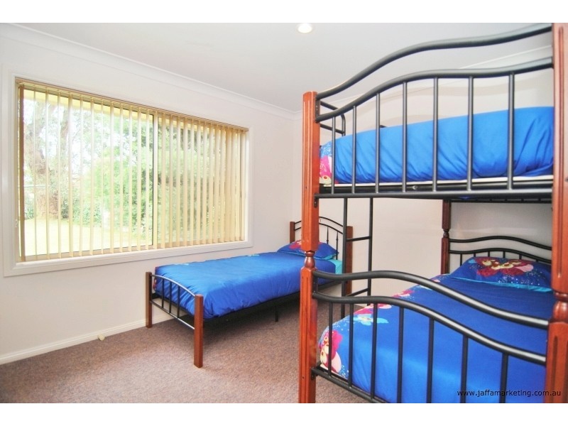 8 Albion Street, Vincentia NSW 2540