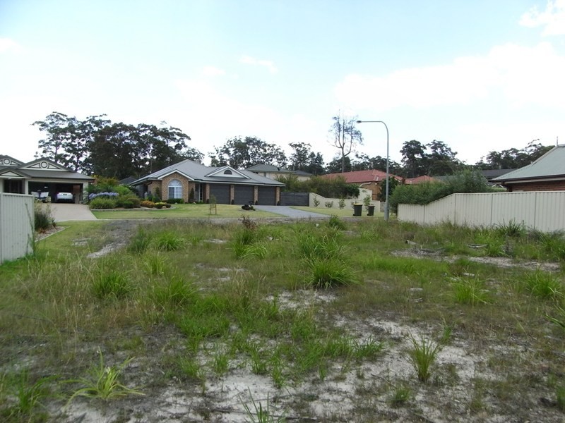 37 Turvey Crescent, St Georges Basin NSW 2540