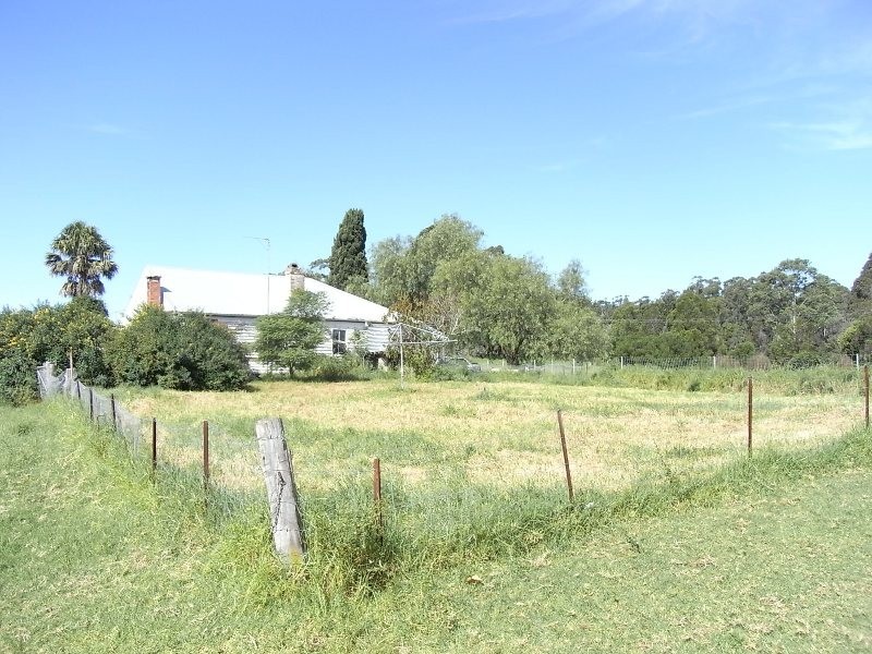 63 Pine Forest Road, Tomerong NSW 2540