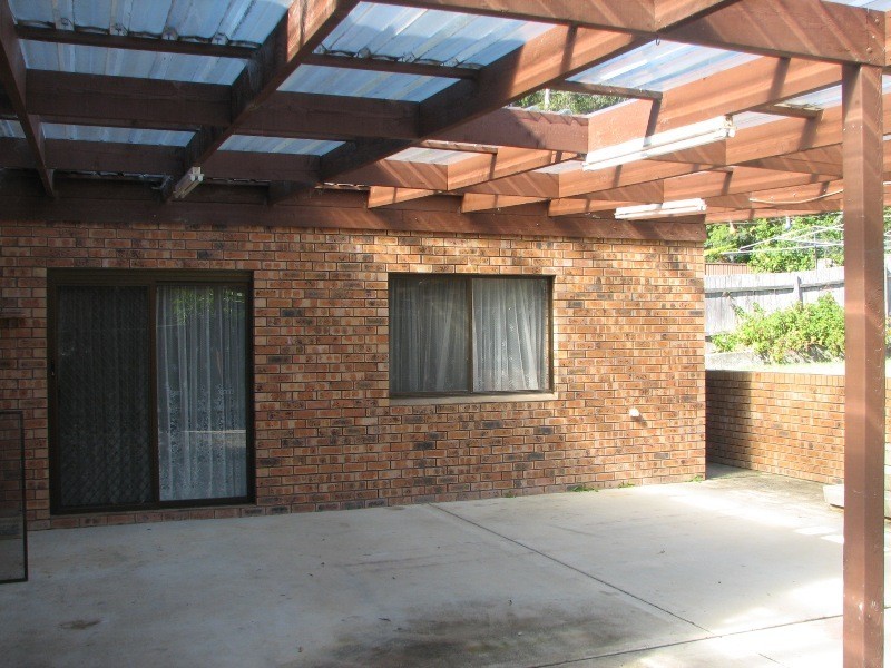 4 Lachlan Crescent, St Georges Basin NSW 2540