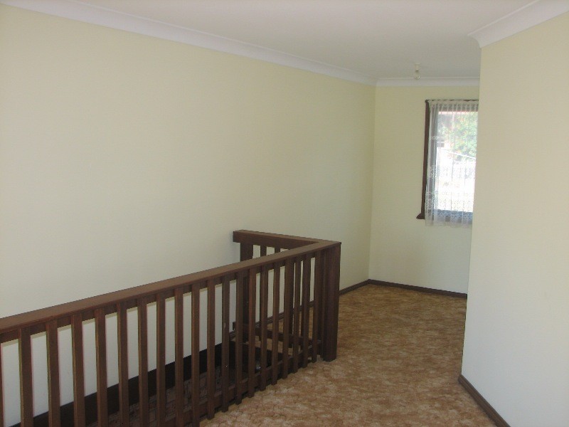 4 Lachlan Crescent, St Georges Basin NSW 2540