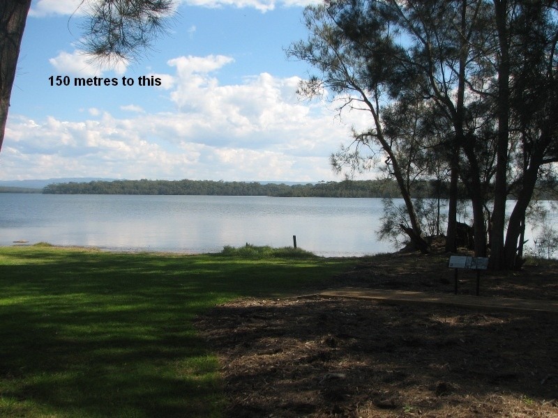 4 Lachlan Crescent, St Georges Basin NSW 2540